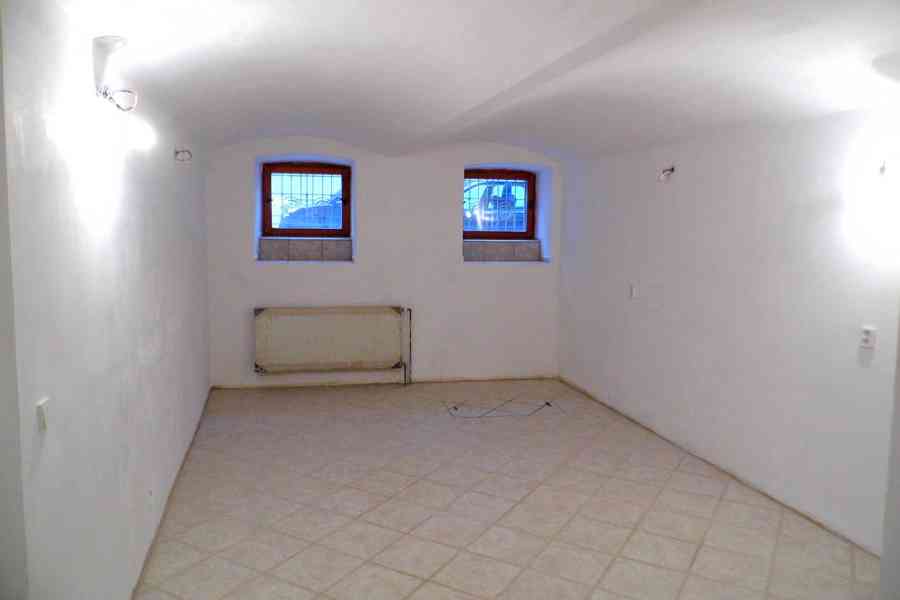 Nabízím k pronájmu prostory o celkové výměře 81 m²  - foto 8