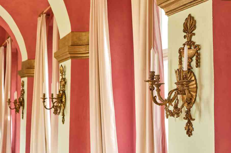 Soubor šesti monumentálních nástěnných aplik na svíčky - foto 3