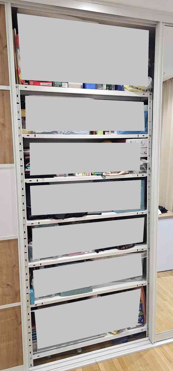 Kovové regály - bílé - foto 2