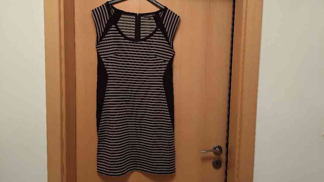 Šaty dámské, slušivé, M - foto 2