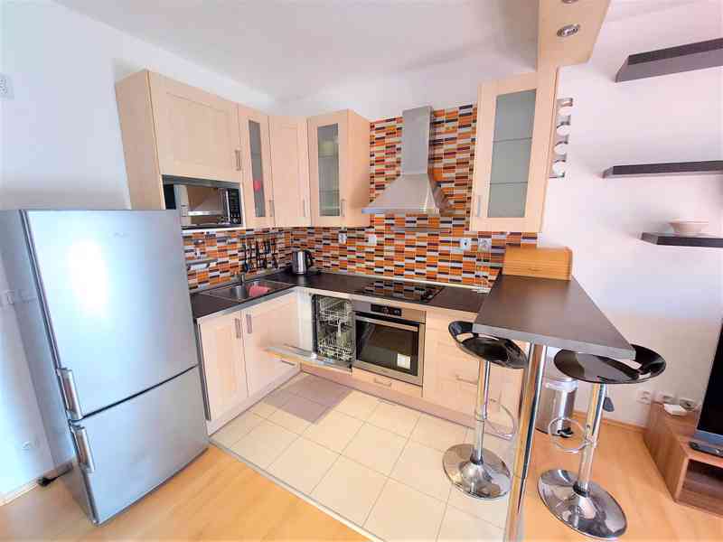 Flat 1+kk with terrace, garden, parking and cellar for sale - foto 6