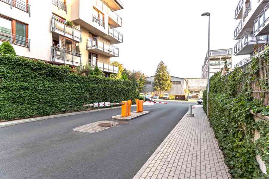 Flat 1+kk with terrace, garden, parking and cellar for sale - foto 10