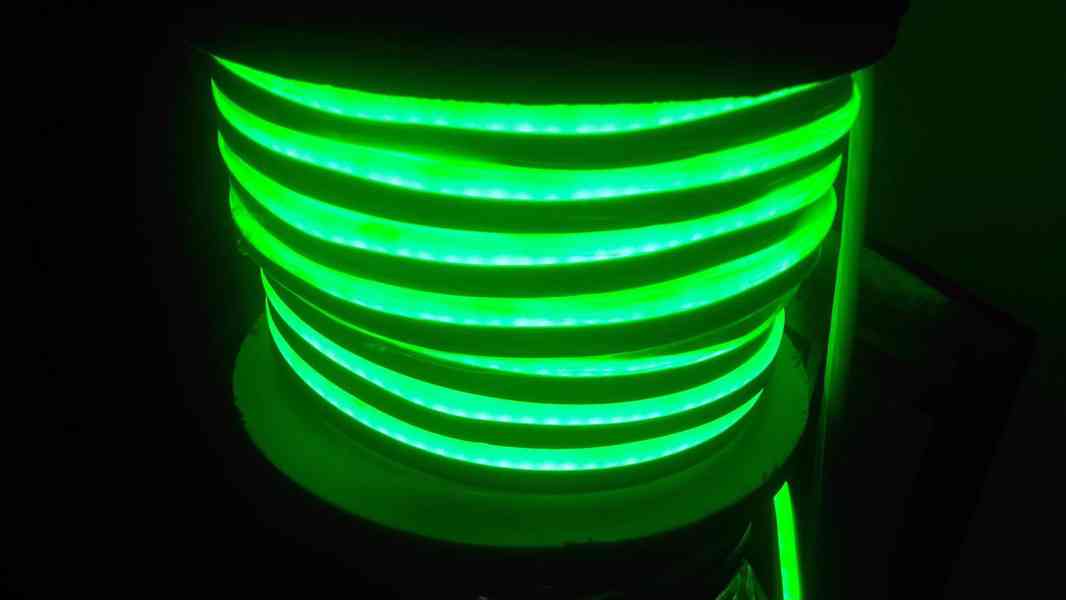 LED neonové pásy, voděodolné - foto 4