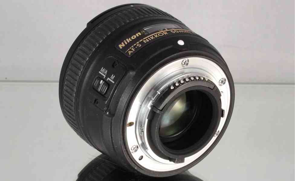  Nikon AF-S Nikkor 50mm f/1.8 G **1:1.8 FX Pevný  - foto 5