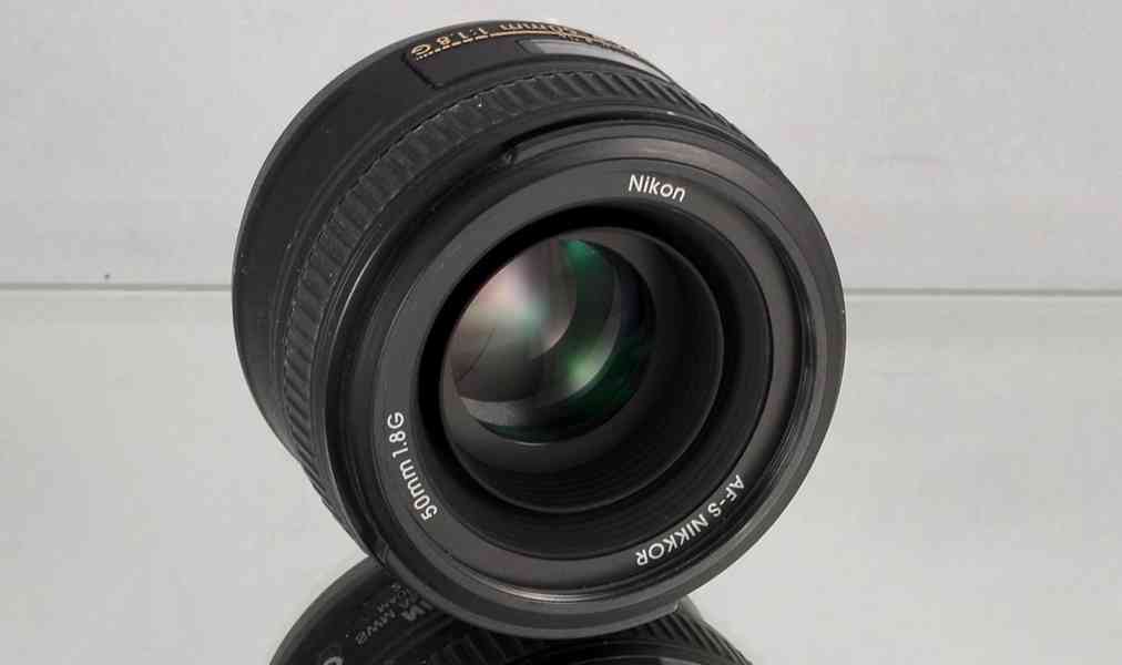  Nikon AF-S Nikkor 50mm f/1.8 G **1:1.8 FX Pevný  - foto 4