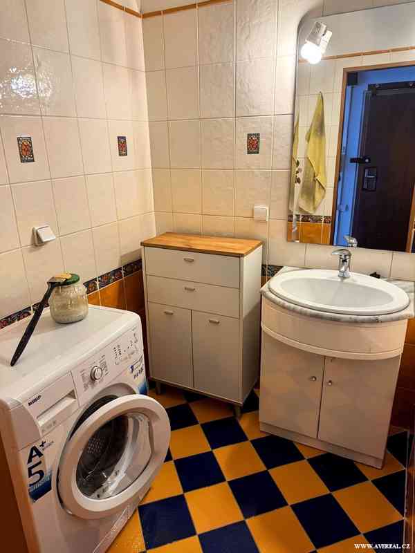 Pronájem bytu 3+1 s lodžií, 67 m², Praha 6 – Vokovice, ul. T - foto 10