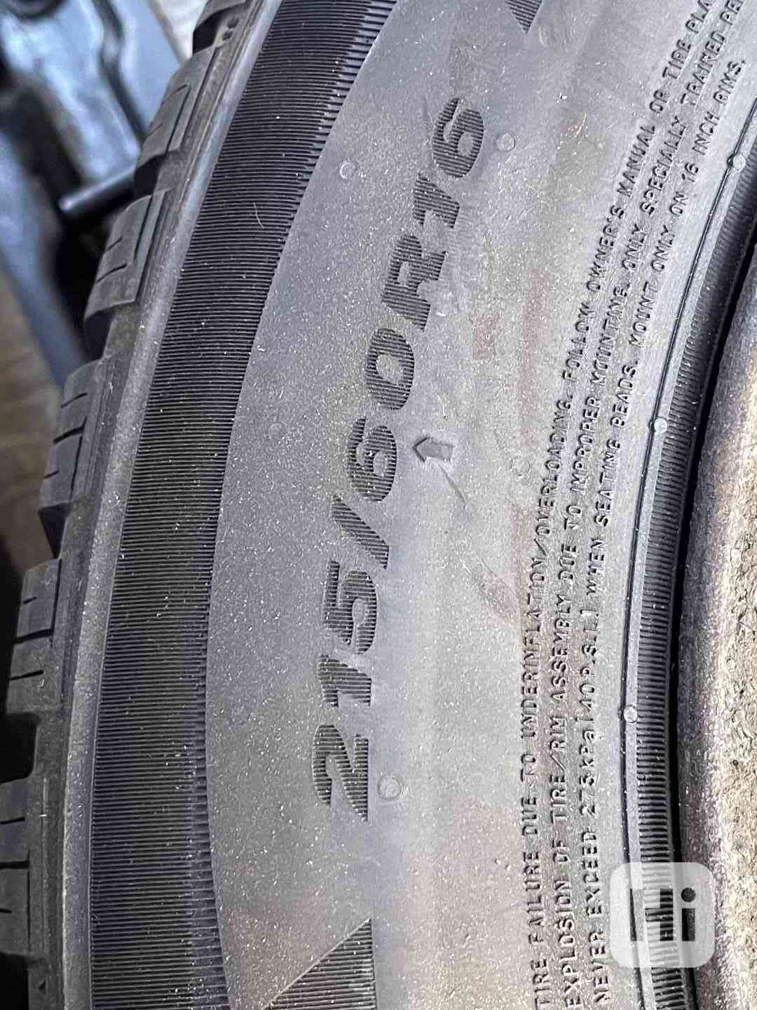 215/60 R 16, 99 H Zimní pneu na diskách - foto 1