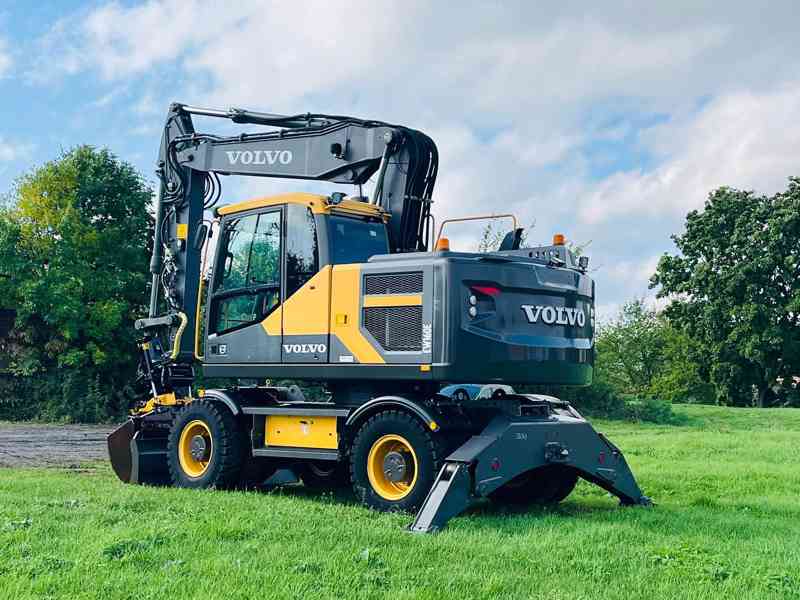 Kolové rypadlo Volvo EW160E (Možnost leasingu) - foto 3