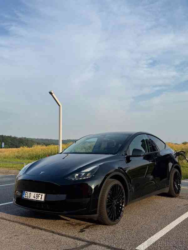 Tesla Model Y - foto 8