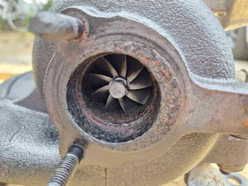 Turbo 1.9 TDI 038 253 016 N - foto 4