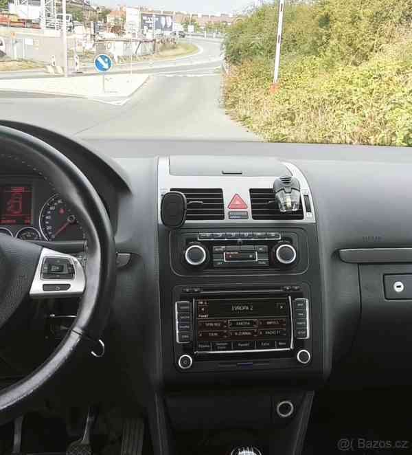 Volkswagen Touran 1,4 TSI, 103 kW - foto 5