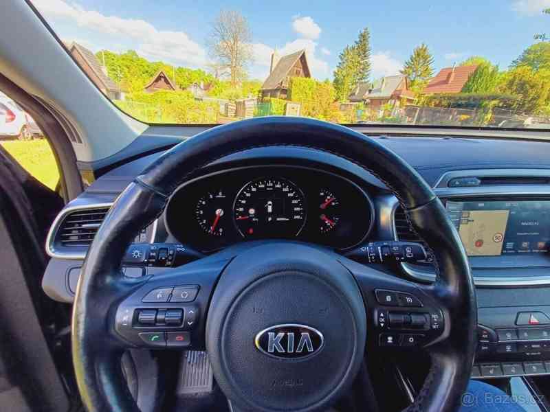 Kia Sorento 2,2 crdi; 7 míst - foto 4