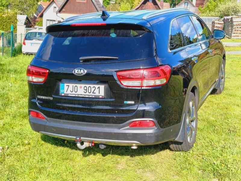Kia Sorento 2,2 crdi; 7 míst - foto 15