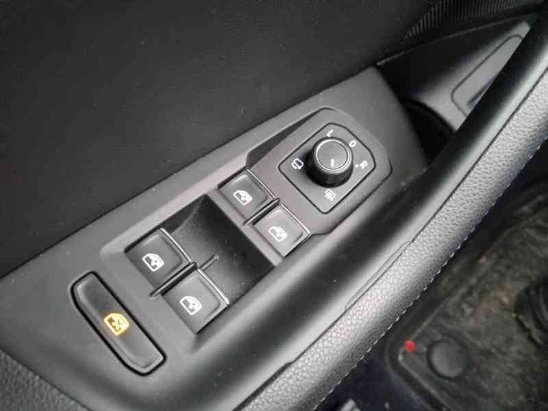 2019 Volkswagen Passat 1.6 TDI Highline - foto 16