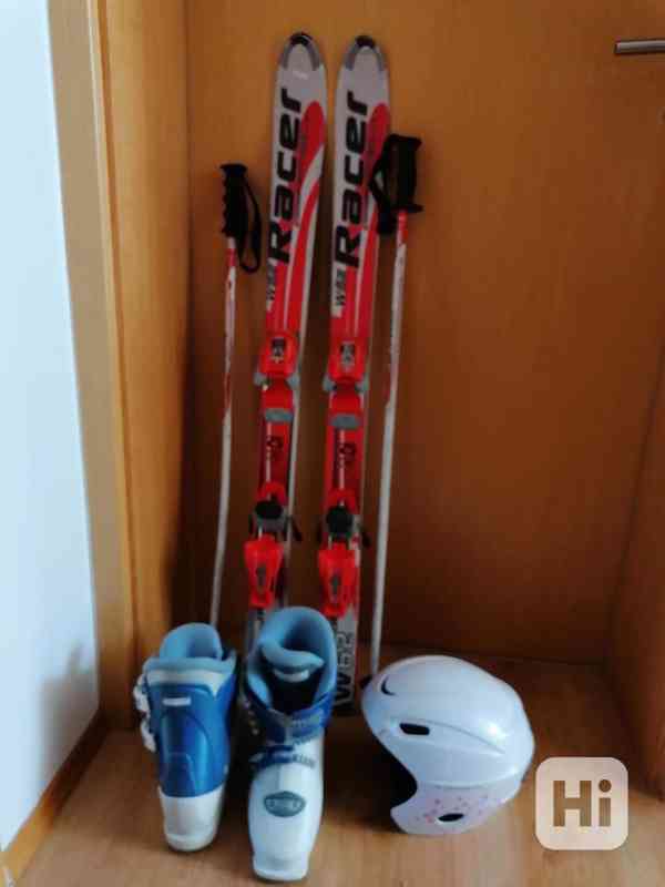 Dětské lyže 110 cm, boty 270 mm, přilba použité - foto 1