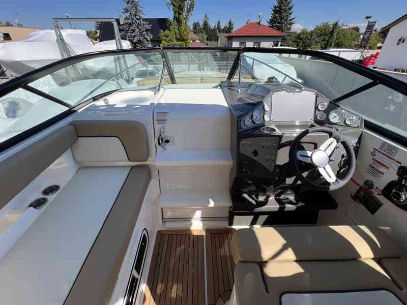 BAYLINER Ciera 8 + MERCRUISER 6.2l V8 MPI 350ps DTS BRAVO II - foto 13