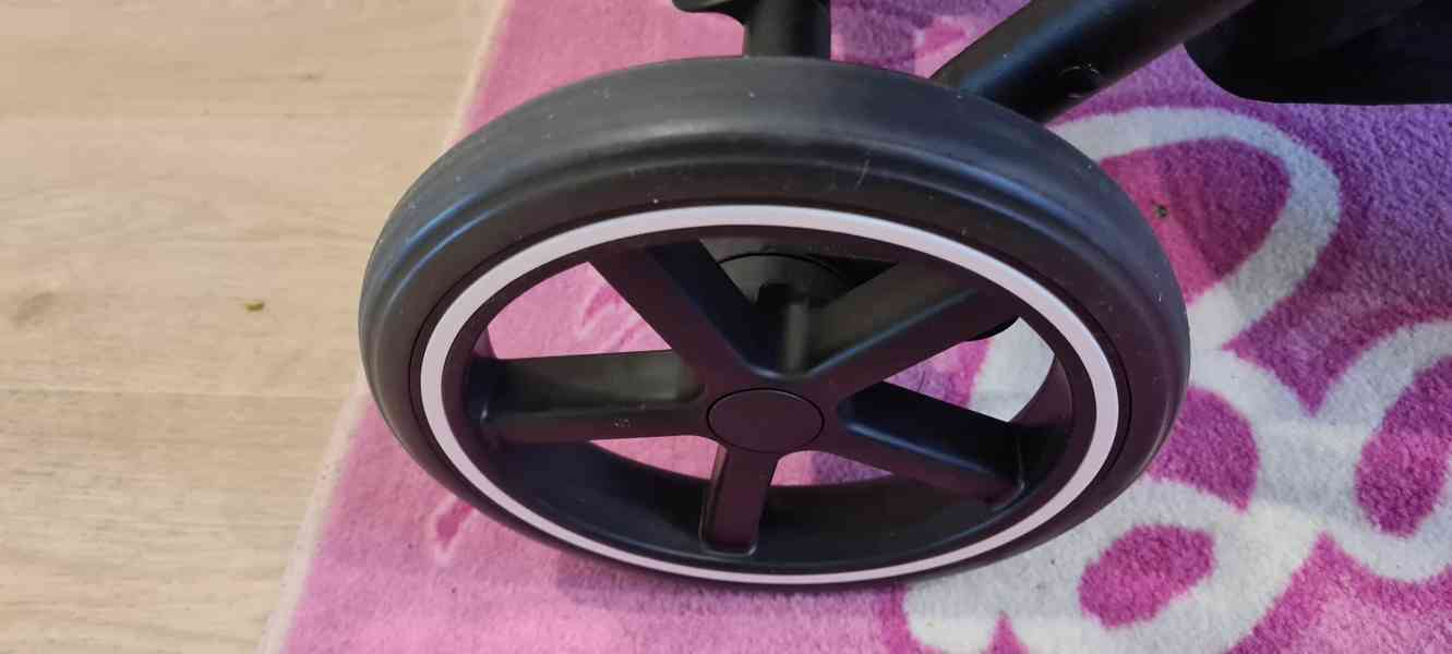 Prodám krásný sklapovací kočárek CYBEX EEZY S2+ pro holčičku - foto 5