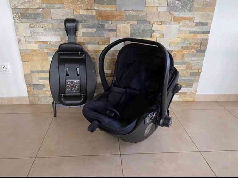 KIDDY Autosedačka Evoluna i-size 2 + Isofix základna 40-83cm - foto 2