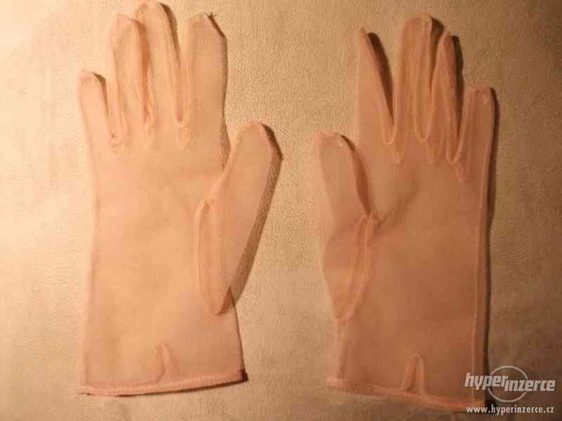Prodám:krajkové rukavičky z r.1956, 2 páry á 400,-/1 pár - foto 3