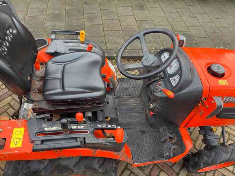 Traktor kubota - foto 5