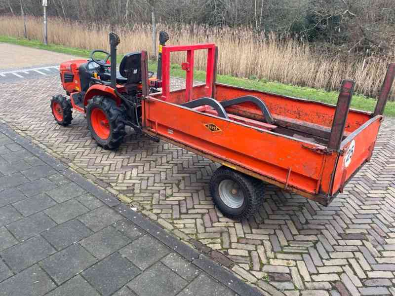 Traktor kubota - foto 4