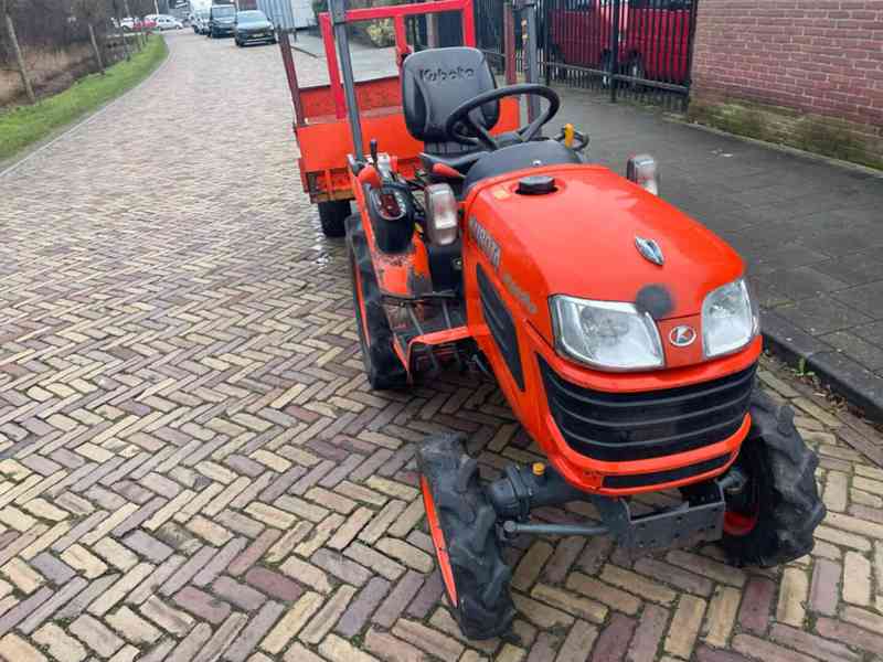 Traktor kubota - foto 15