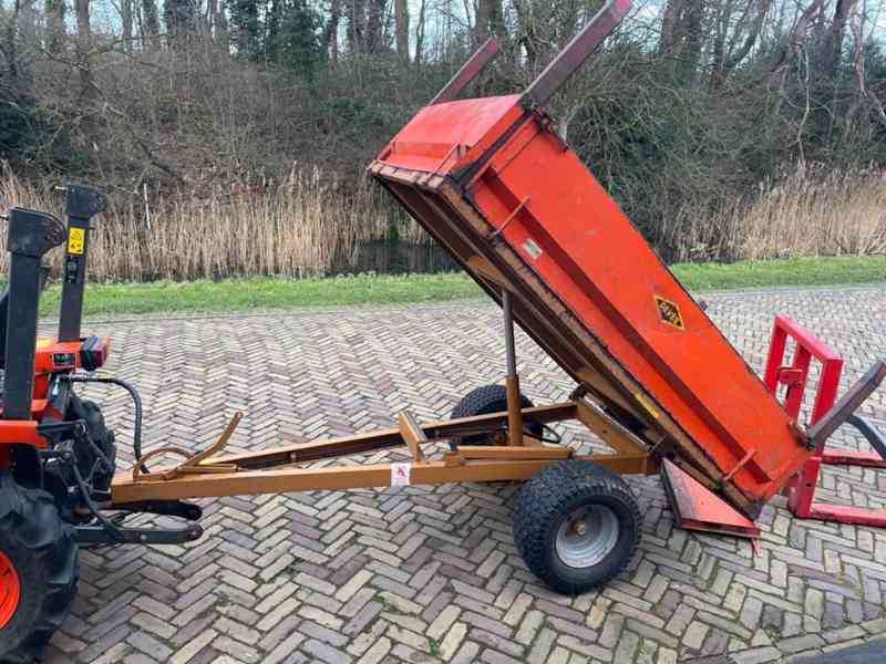Traktor kubota - foto 2