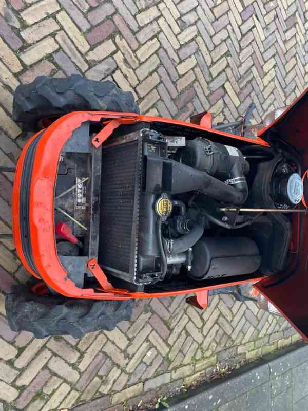 Traktor kubota - foto 6