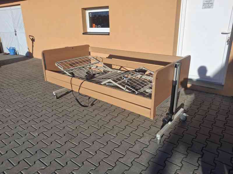 Elektrická polohovací postel – zdravotnická, plně funkční - foto 2