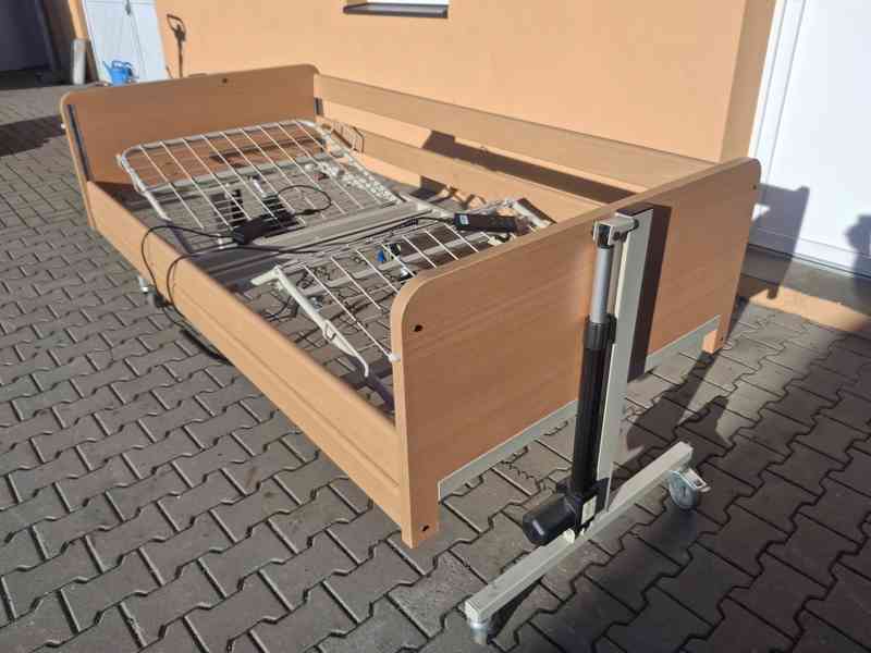 Elektrická polohovací postel – zdravotnická, plně funkční - foto 4