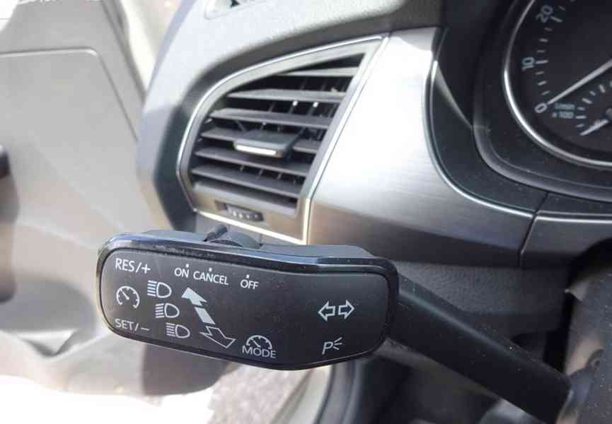 Škoda Fabia 1.2 TSI Combi r.v.2015 (66 KW) serviska - foto 8