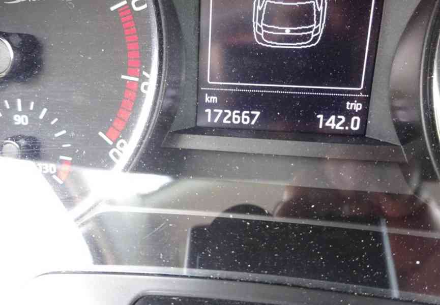 Škoda Fabia 1.2 TSI Combi r.v.2015 (66 KW) serviska - foto 7