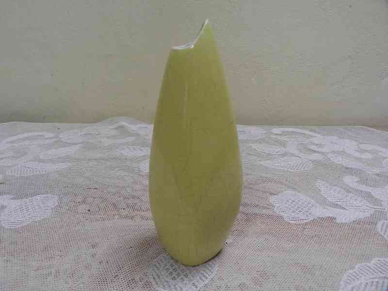 Hezká stylová keramická Váza Brusel Kravsko  - foto 3