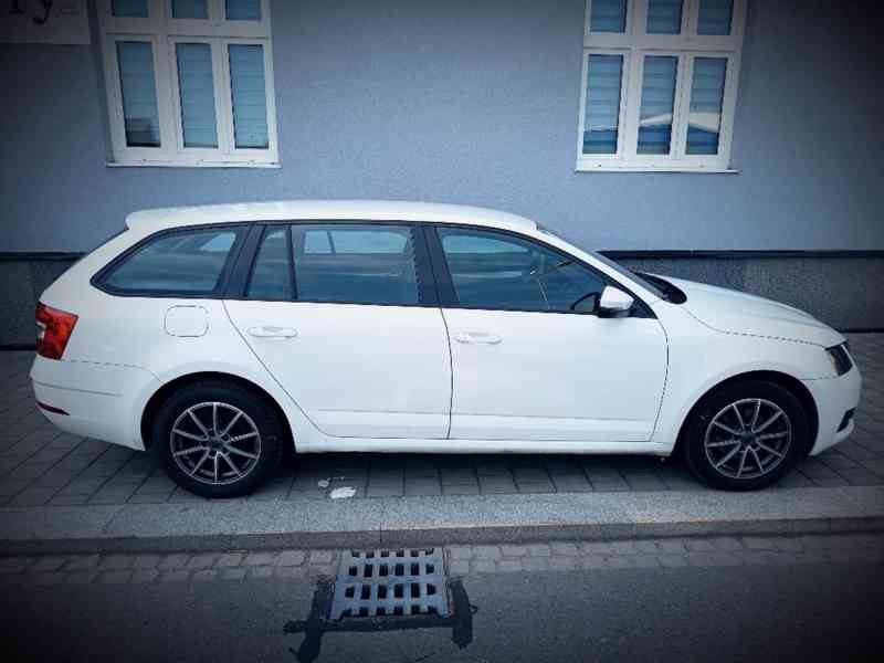 ŠKODA Octavia Combi lll 1,6TDI Ambition ČR - foto 27