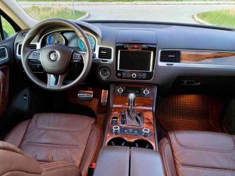 Volkswagen Touareg 4,2   tdi V8 - Koupeno ČR - foto 11