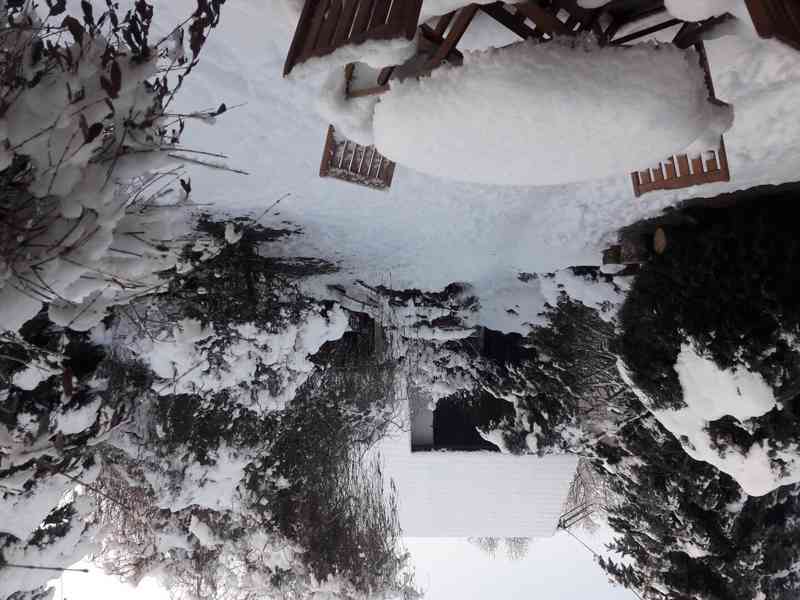 Rodinný domek 5+kk s krbem, velkou stodolou - foto 8