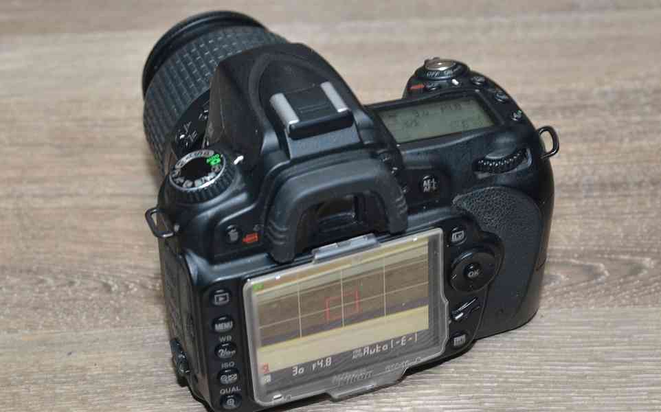 Nikon D90+AF-S 18-55mm  G ED *UV* 2 200 Exp. - foto 9