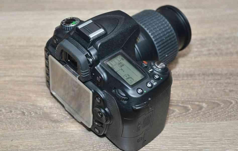 Nikon D90+AF-S 18-55mm  G ED *UV* 2 200 Exp. - foto 7