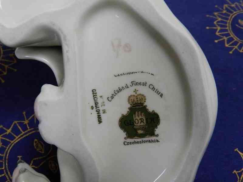 Luxusní porcelánová soška sedící Pes Allach Carlsbad Gloria - foto 8