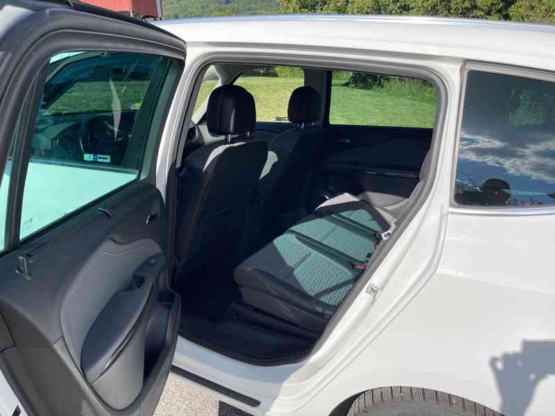 Opel Zafira Tourer 2,0 - foto 7