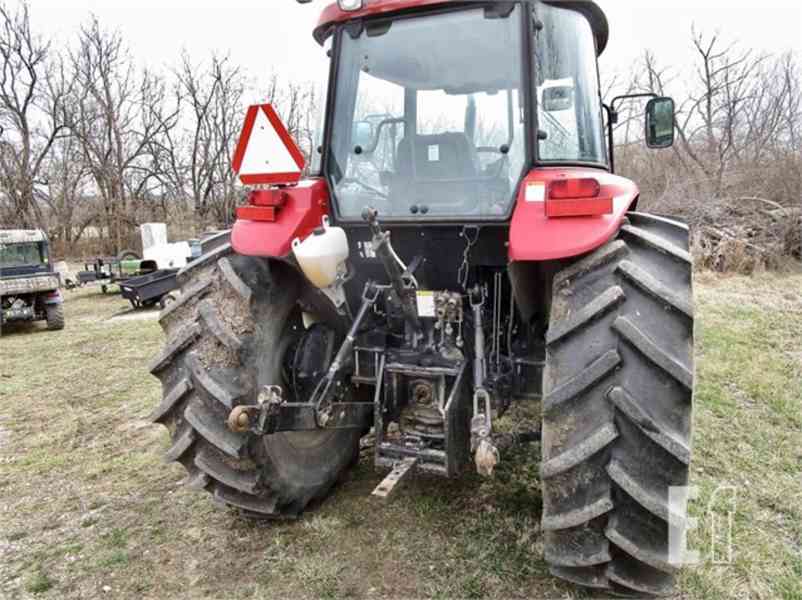 Traktor CASE IH JX95 - foto 2