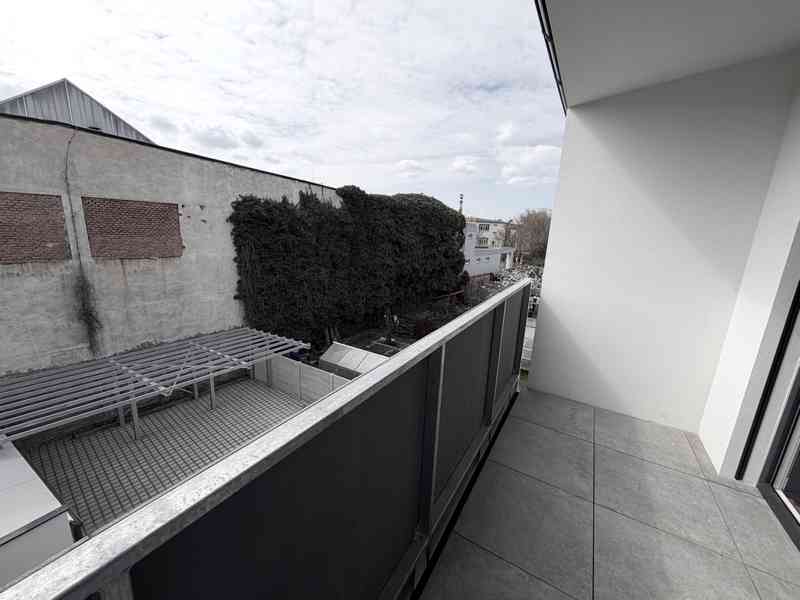 PRONÁJEM NOVOSTAVBY BYTU 2+KK V BRNĚ ŽIDENICÍCH - foto 8