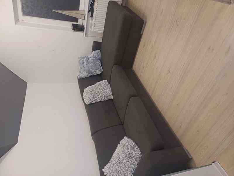 Rozkládací sedecí souprava s úložným prostorem