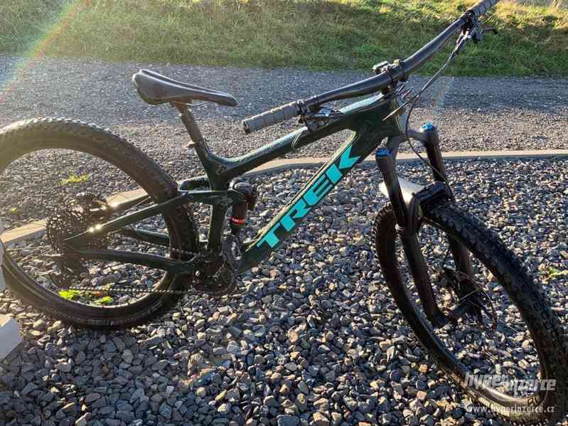 Prodám MTB kolo TREK Slash 9.8 2019,vel. M/17,5 záruka - foto 2