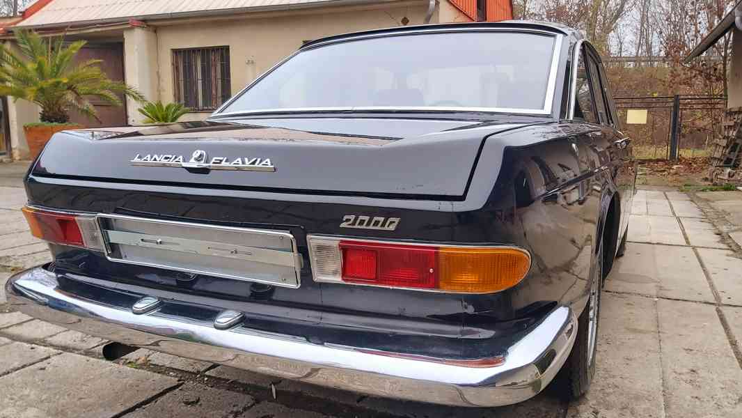 Lancia Flavia kupé 2000 - foto 3