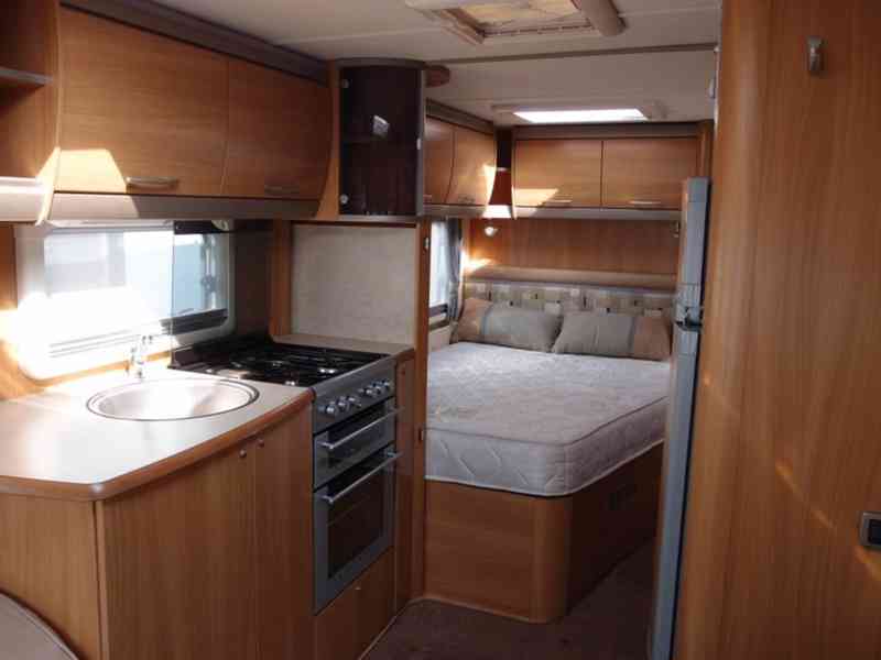 Karavan SWIFT Conqueror 630  - foto 16