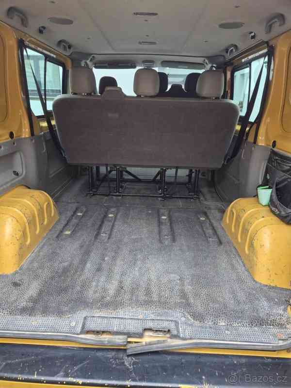 Renault Trafic 2,5   trafic Passenger DCI L1H1 - foto 3