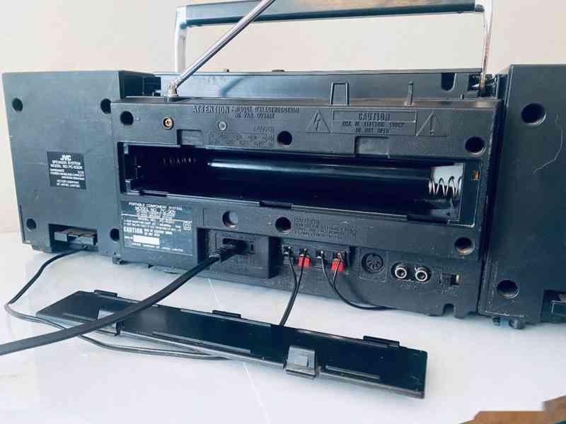 Radiomagnetofon JVC PC - 30, rok 1987 - foto 12