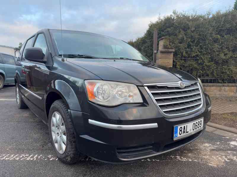 Chrysler Town Country 3,3 V6 RT NEW 2007-2008 - foto 7