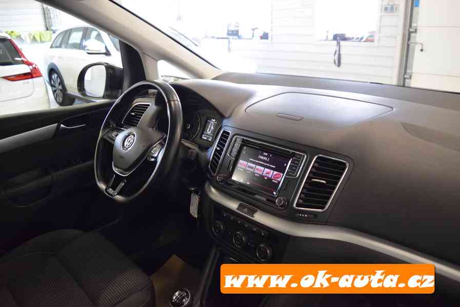 Volkswagen Sharan 2.0 TDI COMFORTLINE 7 MÍST-DPH - foto 18
